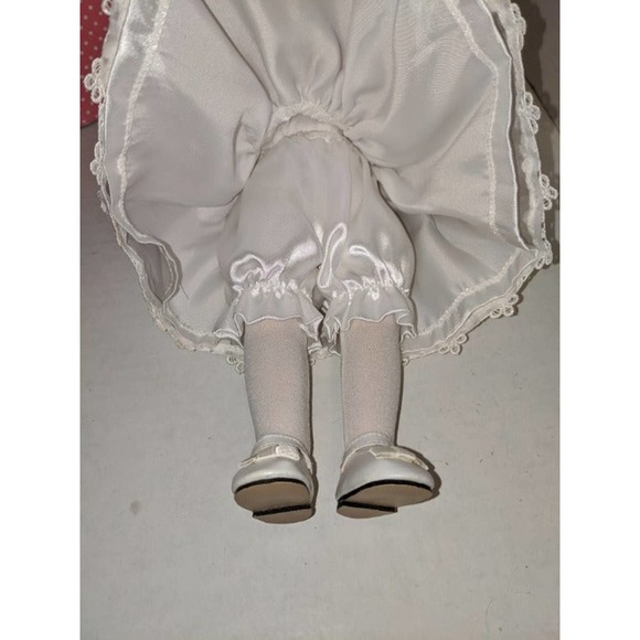 Paradise Galleries First Communion Doll Treasury Collection Premium Edition Box - Picture 7 of 10